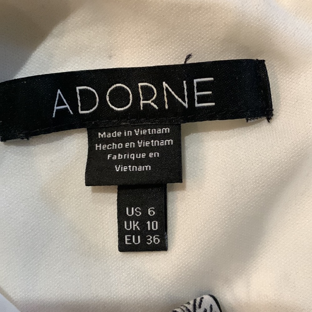 ADORNE DRESS FLORAL - Picture 2 of 7